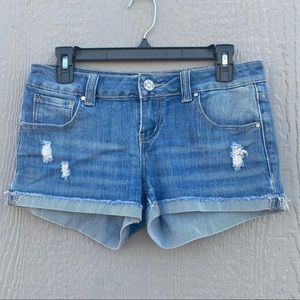 RSQ Malibu Short Size 7 NWOT Distressed Faded Blue Jean Shorts